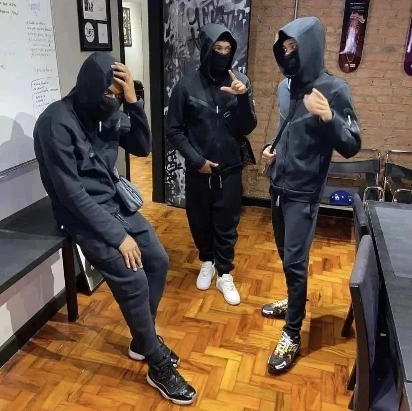 Nike Tech Fleece Streetwear Tracksuit Set Black