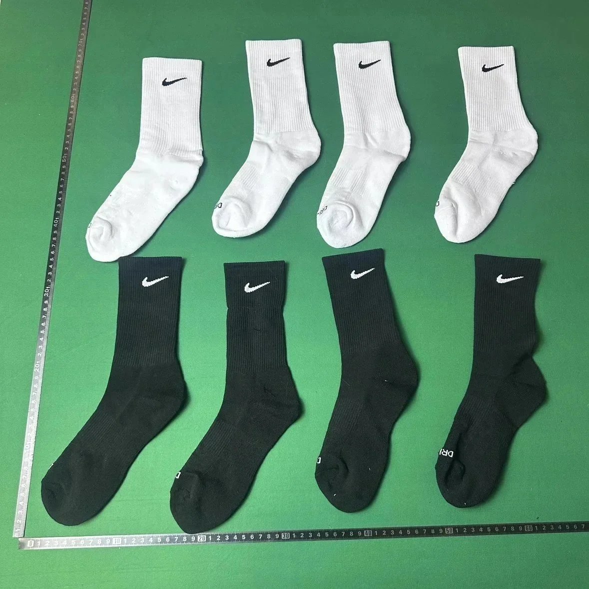 Nike Everyday Cushion Crew Athletic Socks Black and White