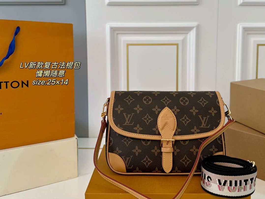 Louis Vuitton LV Diane Vintage Shoulder Bag Brown