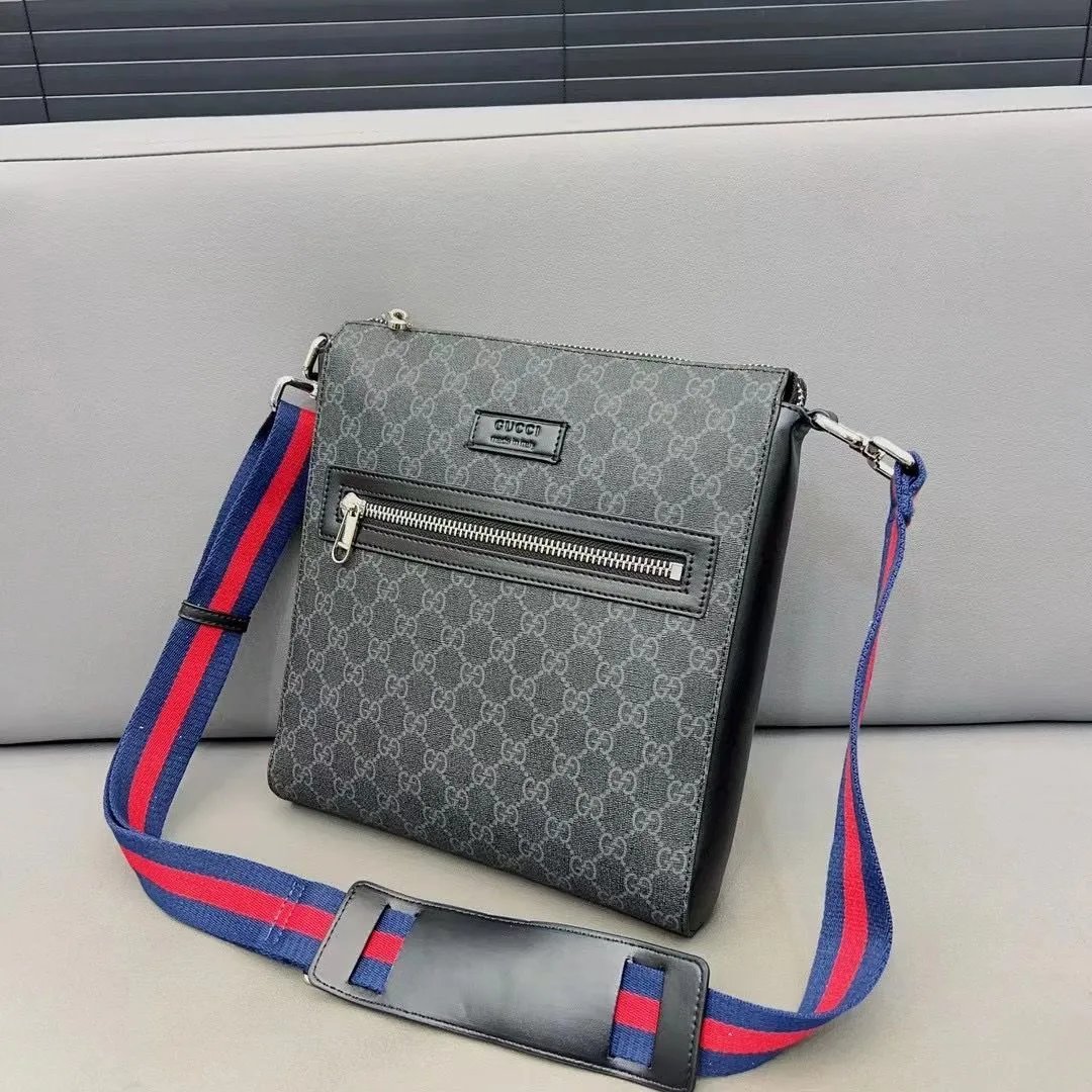 Gucci GG Supreme Messenger Bag Canvas Crossbody Bag Black