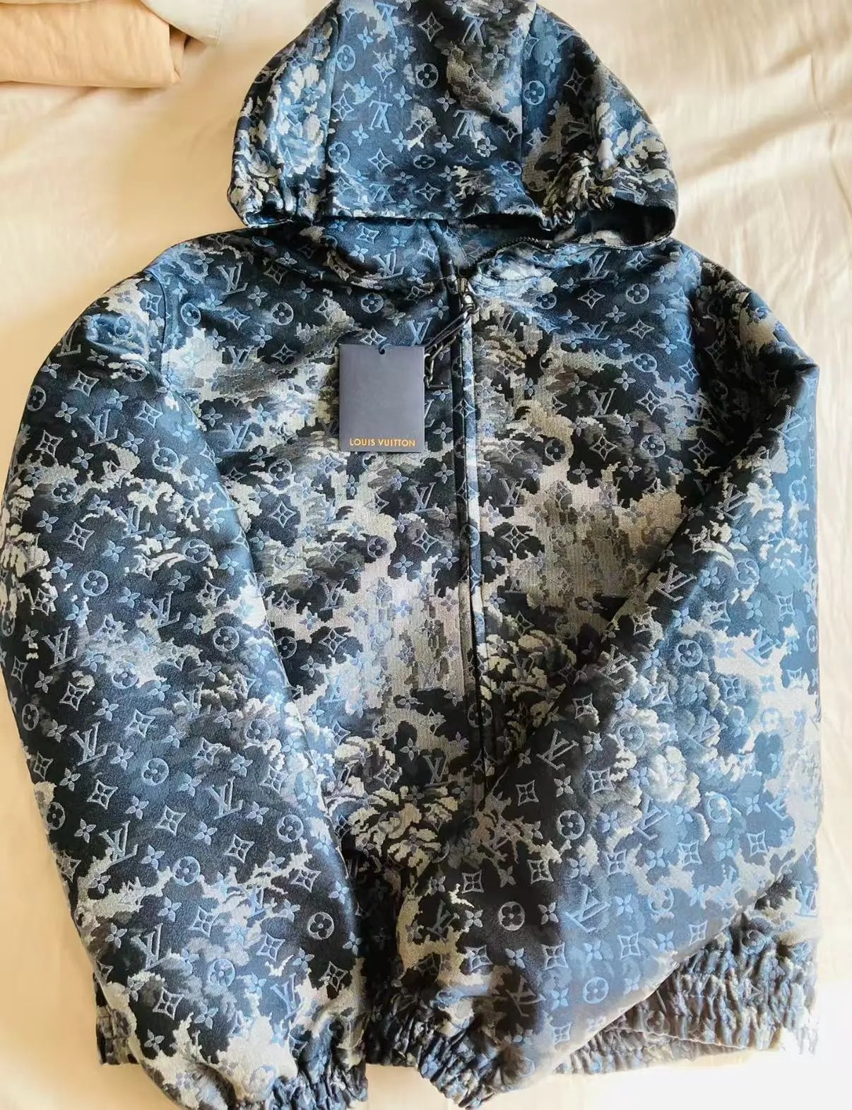 Louis Vuitton LV Monogram Cloud Zip-Up Puffer Jacket Blue