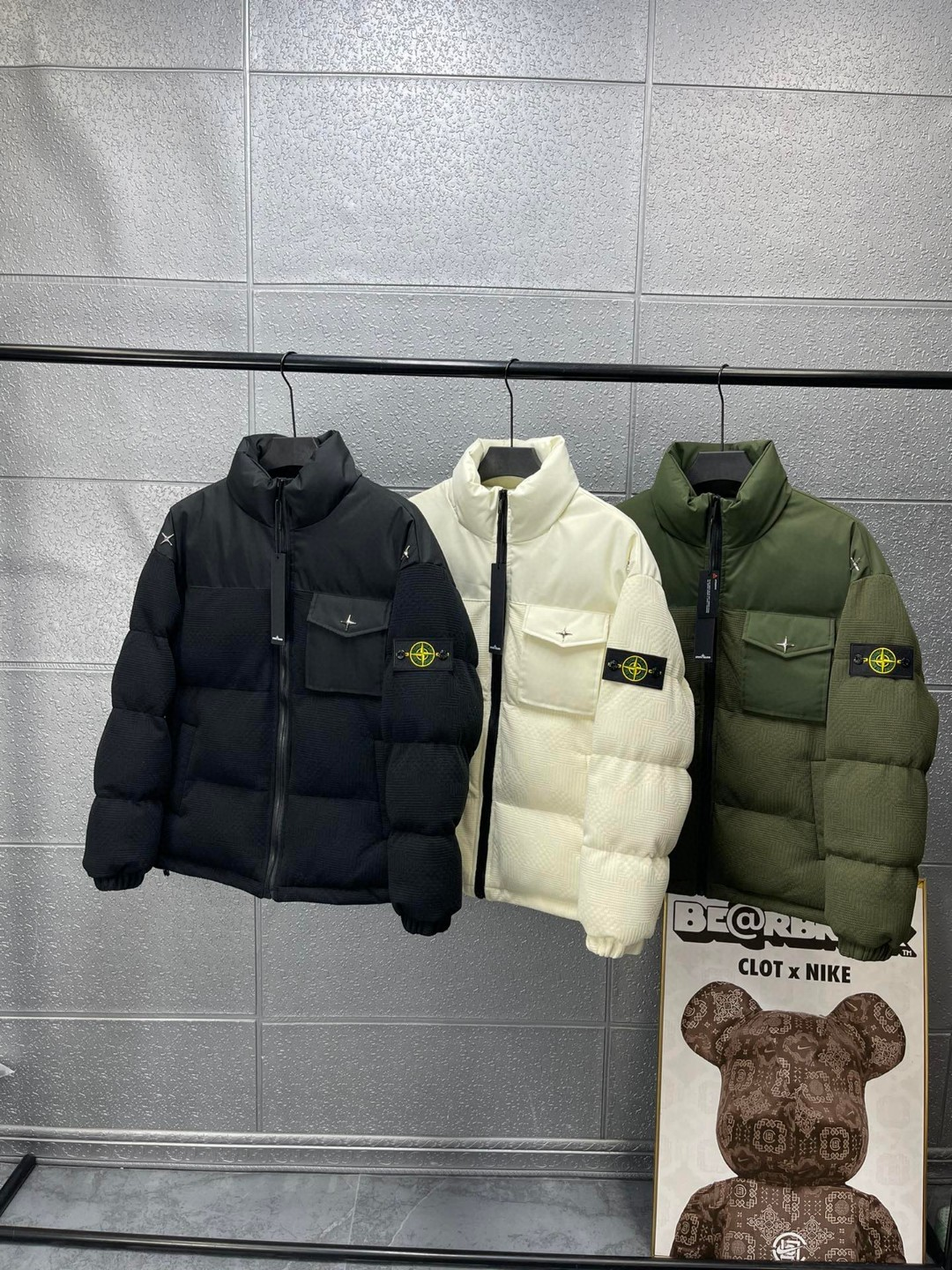 Stone Island Puffer Jacket Warm Winter Down Jacket Black White and Olive