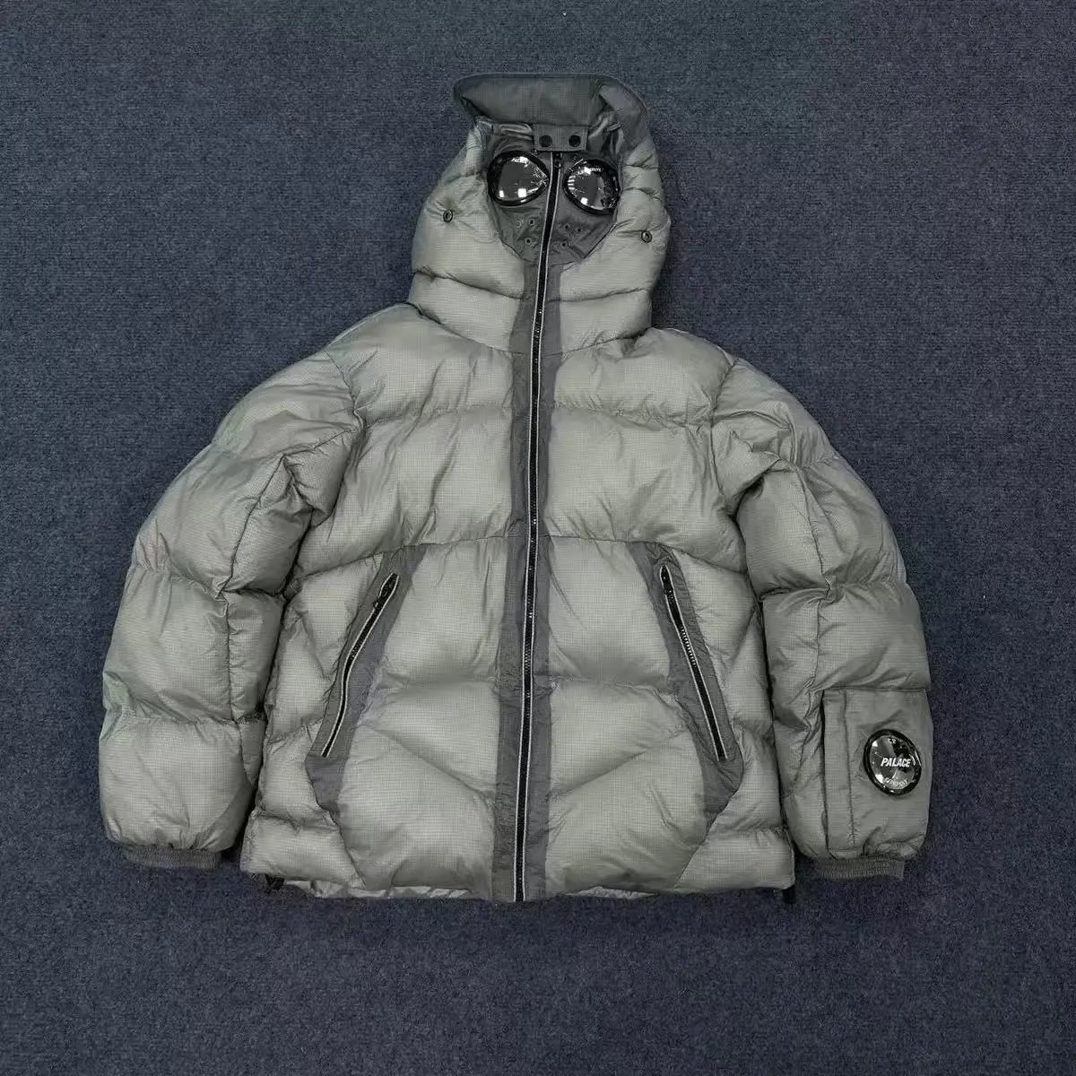 C.P. Company Palace Goggle Puffer Jacket Ripstop Streetwear Puffer Jacket Gray