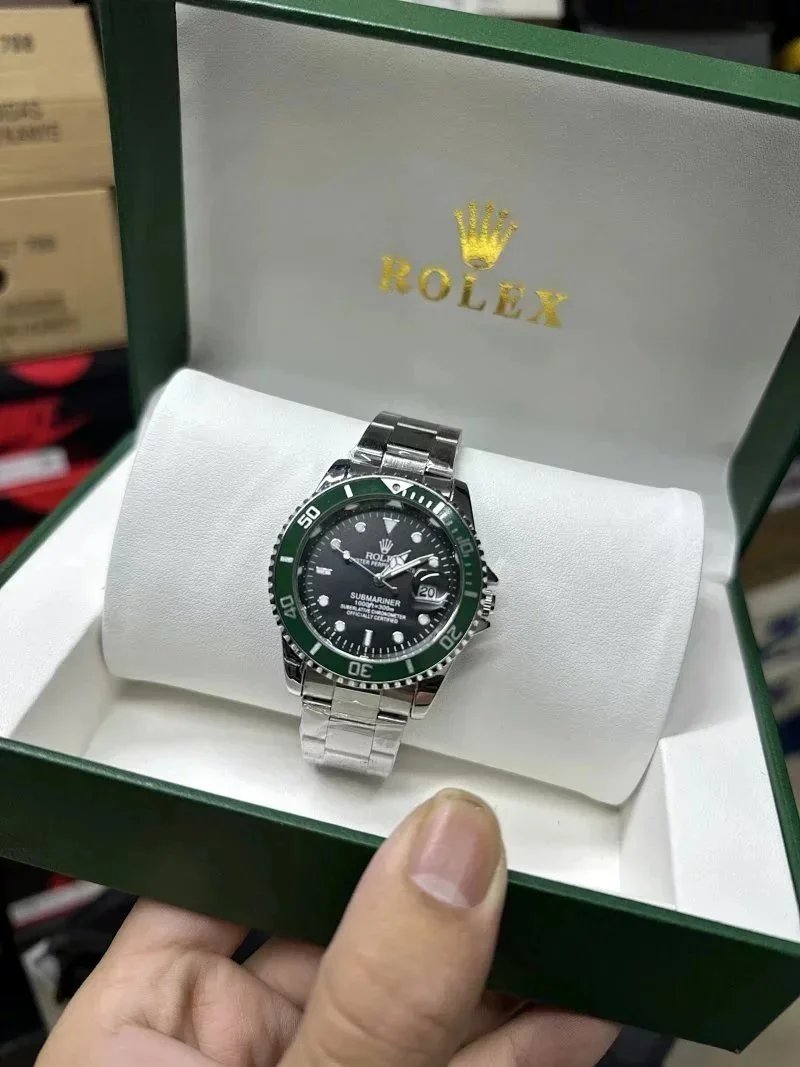 Rolex Submariner Date luxury watch Green and Silver