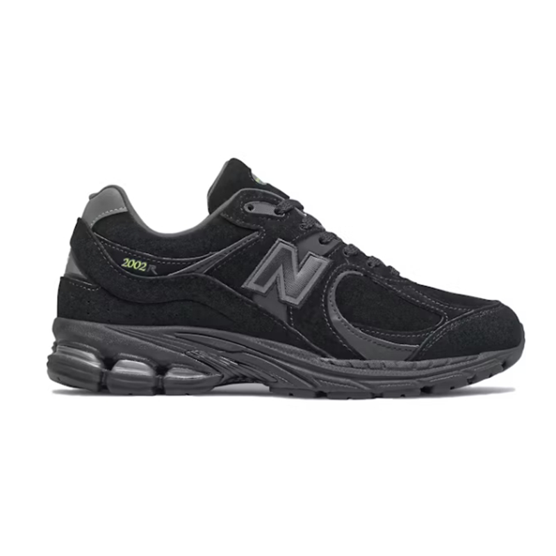 New Balance NB 2002R Chunky Sneakers Black