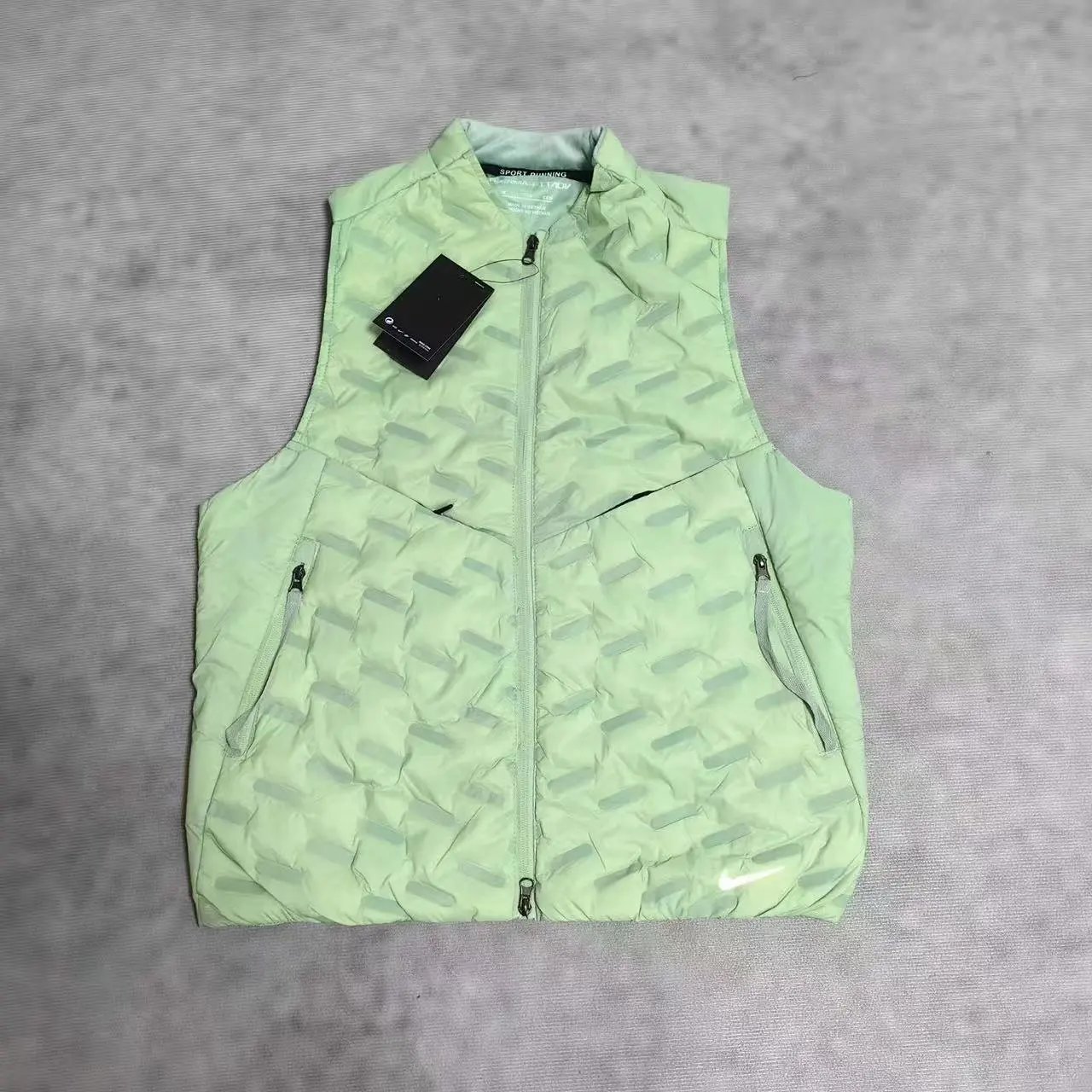 Nike Aerolayer Lightweight Running Vest Green