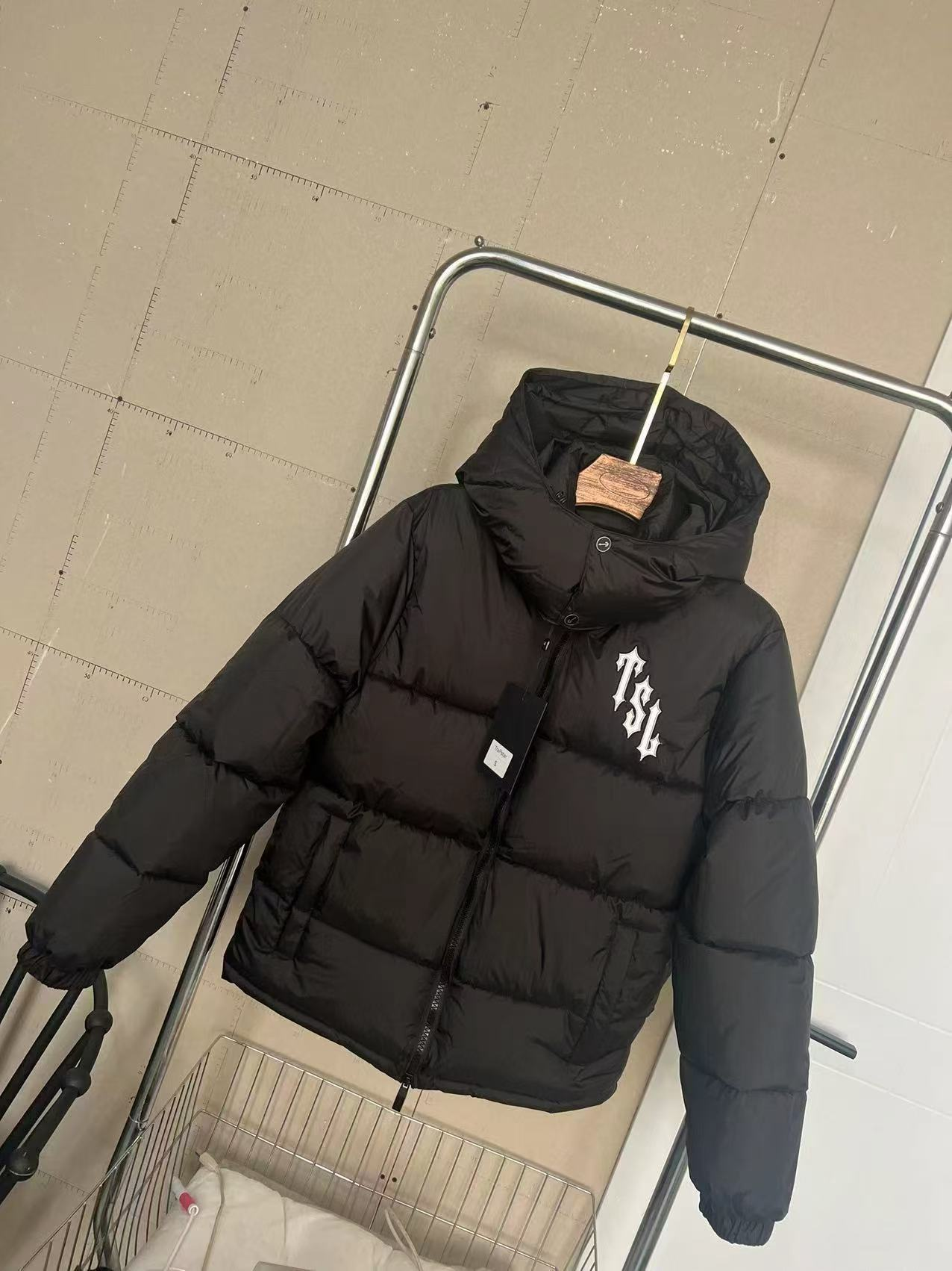 Trapstar Irongate Puffer Streetwear Jacket Black