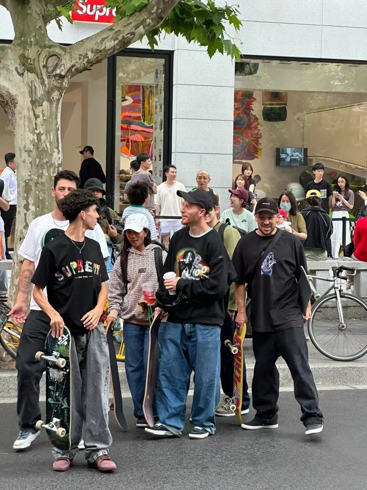 Supreme Graphic Streetwear T-Shirt Black