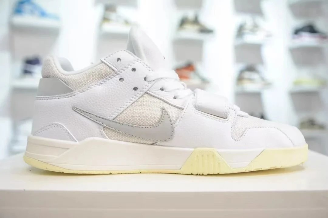 Nike Attack Retro Sneakers White